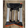Image 3 : Black and Decker Fold out Work Horse work bench 35"