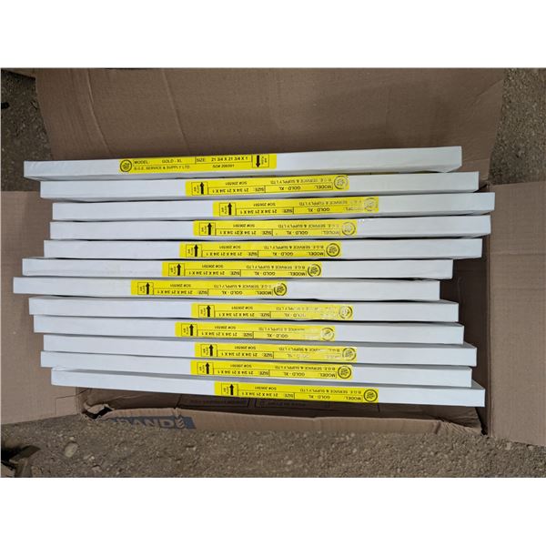Box of Never Used Gold-XL 21 3/4"x21 3/4"x1" Filters