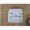 Image 6 : (2) Siemens Open Air GMA Series Rotary Spring Return Actuator (Possibly Never Used) (2) Different En