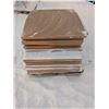 Image 1 : Pallet of D3330WHW 33Wx30H DR PK WHistler WHT Euro-rite Cabinets