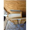 Image 2 : 3 collapsible shelves- some damage- 34"H