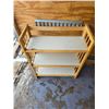 Image 3 : 3 collapsible shelves- some damage- 34"H