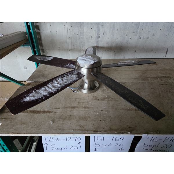 Ceiling fan- 48"W