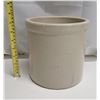 Image 2 : Crock