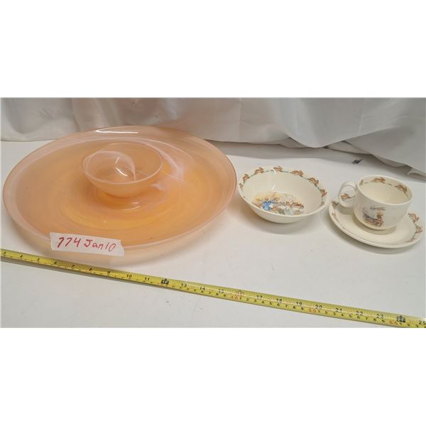 bunnykins 1988 tea set + 2 piece serving dish
