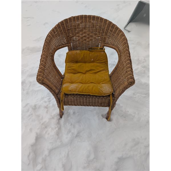 Whicker Chair (29") w/ Yellow Cushion