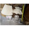 Image 4 : (2) Lamps (1) Cat Base Deisgn (1) Floral Design Base (Both Not Tested)
