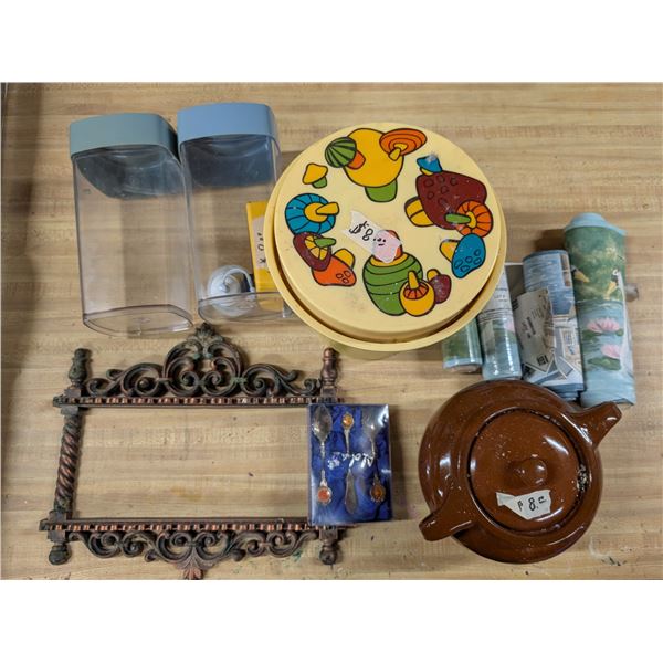 Box of Misc. Decor/Household items as shown