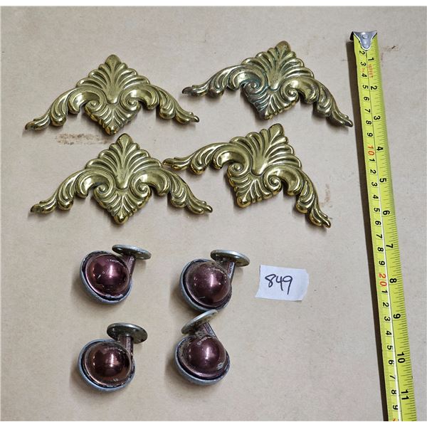 (4) Vintage Ball Castors, (4) Brass Coloured Corner Mounts