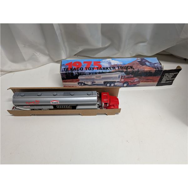 1975 Texaco Toy Tanker Truck 1995 Edition in original Box