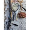 Image 3 : Ski poles and sports equipment