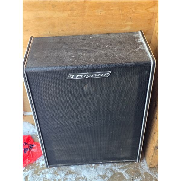 Speaker cabinet by traynor- untested