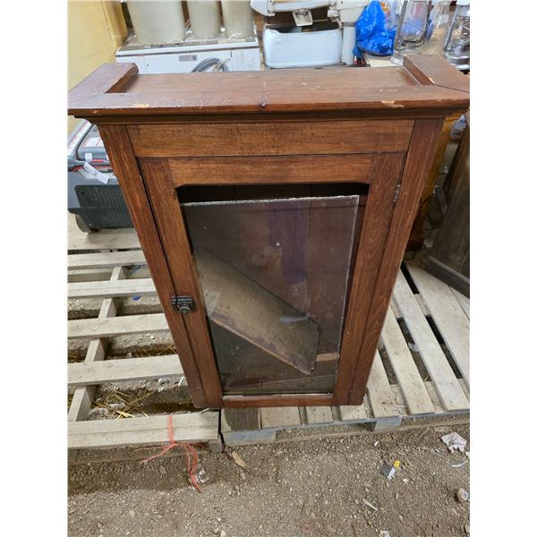 Display cabinet-28" by 11" by 43'H- glass is not set