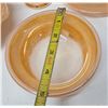 Image 4 : 4 piece oven fire-king ware dishes