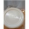 Image 6 : 4 piece oven fire-king ware dishes