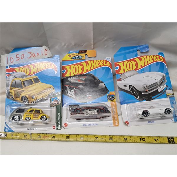 3 hot wheels car toys