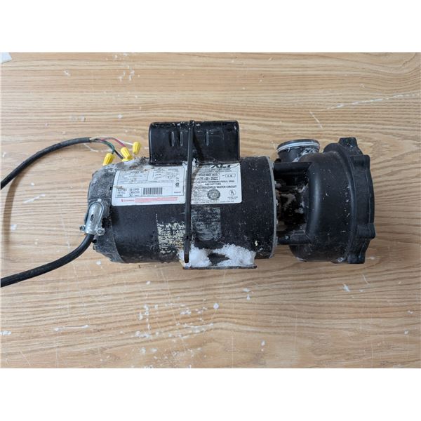 Insulated Wet end Pump For Use of Swimming pools, Spas, and hot Tubs (not Tested)