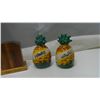 Image 4 : salt + pepper shaker