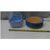 Image 1 : Pyrex bread dish + 6 Meito China plates