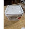 Image 3 : Sealed Pail full of 500 3/8-16x GR8.2B/B ASSM C/W HVY Hex Nuts