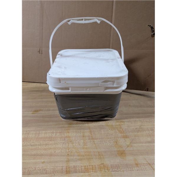 Sealed Pail full of 500 3/8-16x GR8.2B/B ASSM C/W HVY Hex Nuts