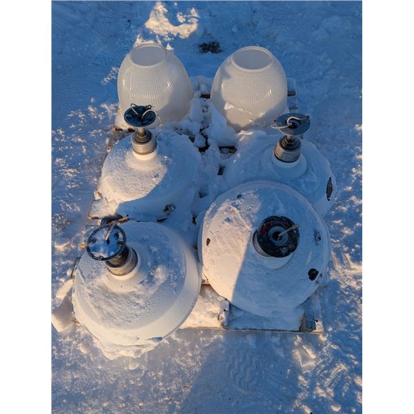 Pallet industrial base Lights (no bulbs) w/ globes