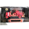 Image 3 : signature series die cast 1:24 scale 1923 maxim c-2 firetruck (NIB)