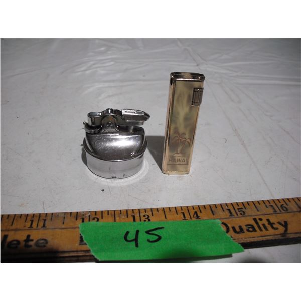 Hawaii and penguin lighter