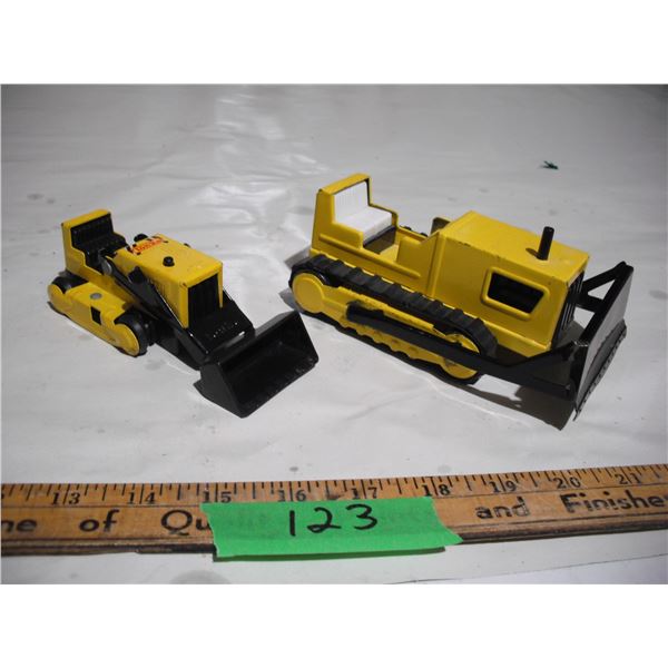 toy made in japan cat w/ tracks + tonka frontend loader (no track)