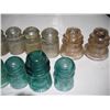 Image 3 : (16) insulators clear and colored