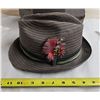 Image 3 : A couple of men’s hats in a hat box plus one Tilley hat and another similar one, all large 