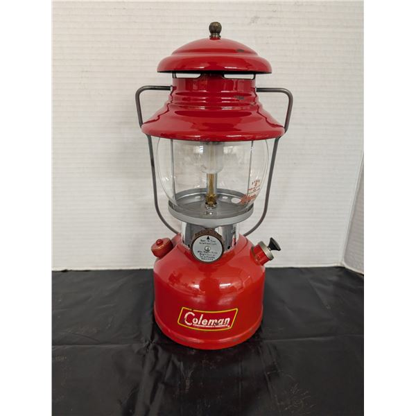Coleman Lantern MOD 200A w/ Pyrex Globe (not tested)