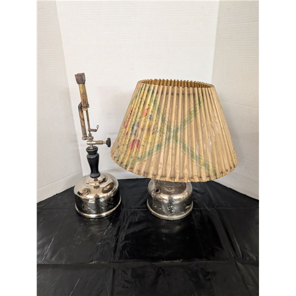 (2) Vintage Coleman Lanterns (1) W/ Shade (9 3+) and (10 2o)