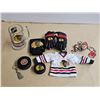 Image 1 : Chicago Blackhawk Souvenirs