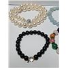 Image 2 : 5 beaded braclets
