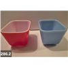 Image 2 : Pyrex - 2 refrigerator jars, no lids, blue delphite and red, excellent condition