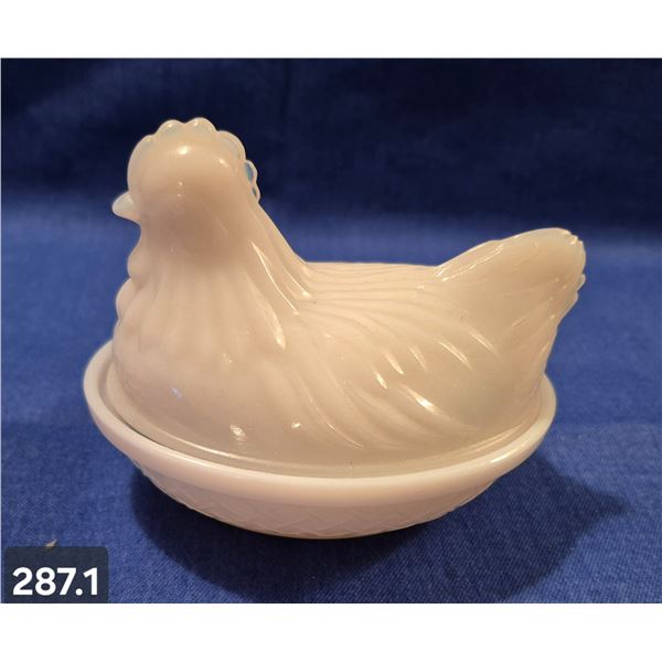 Milk Glass Hen on the Nest - 4 3/4 inches, no damage