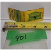 Image 2 : rare john deere 2 cylinder tractor match book full unused