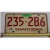 Image 1 : (1) 1975 Sask license plates