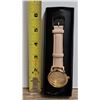Image 2 : no's mustard seed watch and bookmark gift set