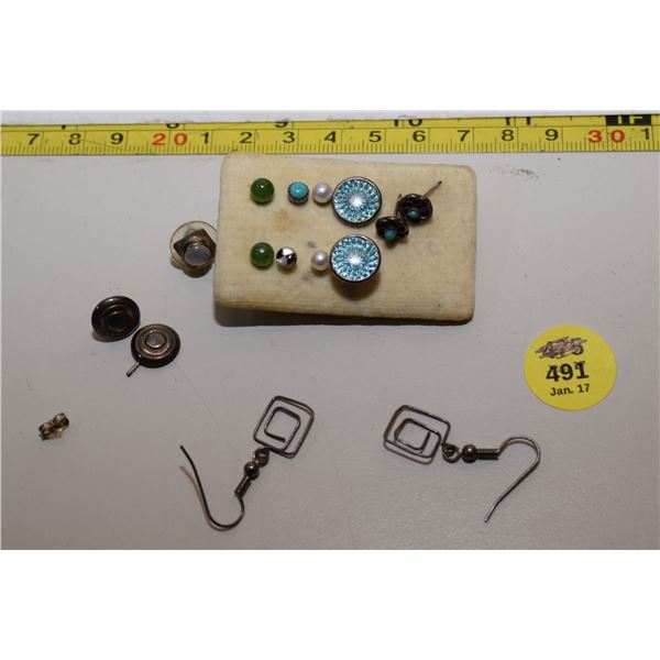 Vintage Stud Earrings