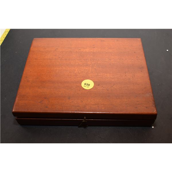 Antique Reeves Paint Set