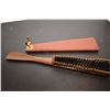 Image 2 : Mid-Century Hanging Shoehorn and Brush