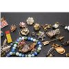 Image 3 : Costume Jewelry Lot