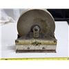 Image 3 : Antique handcrank grindstone