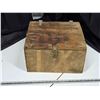 Image 1 : Wood crate with contents