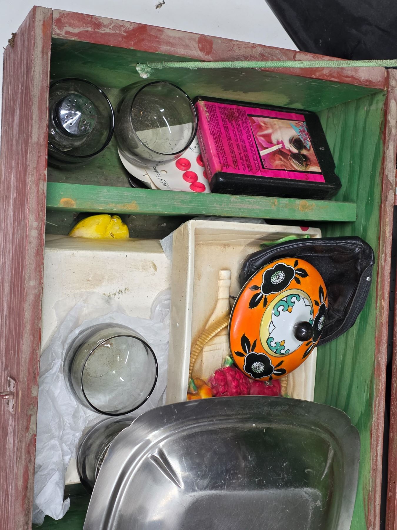 Wood box with misc items - Schmalz Auctions