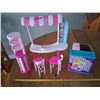 Image 1 : Barbie Malt Shop & Beauty Salon
