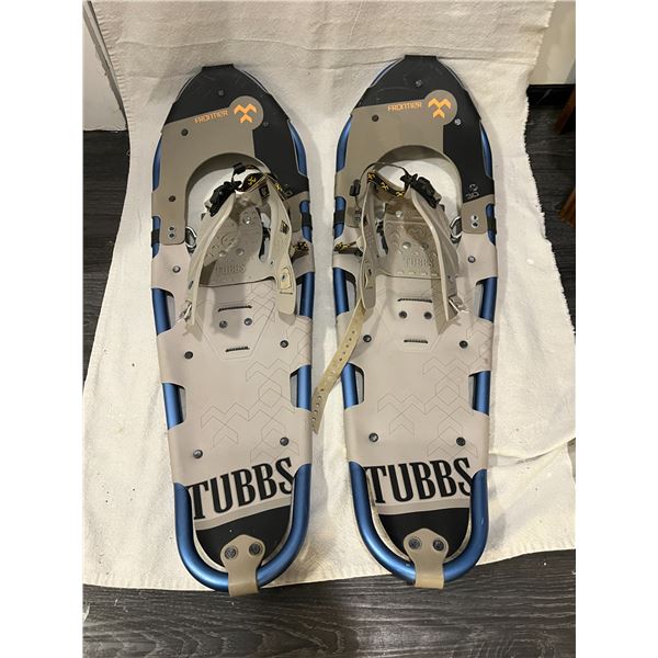 Tubbs SnowShoes30"- Needs New Strap on Back