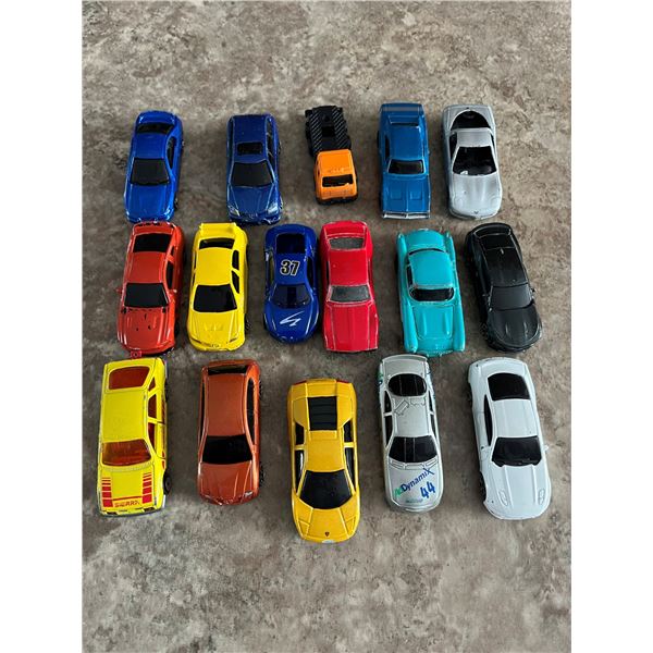 1265- Lot of kids toy cars.